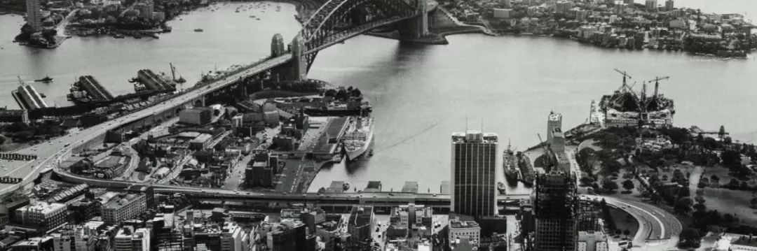 他设计了悉尼歌剧院，为何到去世都没能再去看看？