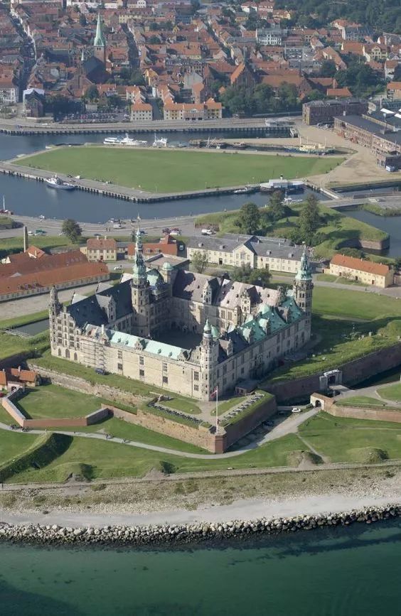 他设计了悉尼歌剧院，为何到去世都没能再去看看？